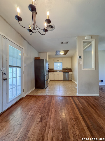 325 Hickman Property Photo 6