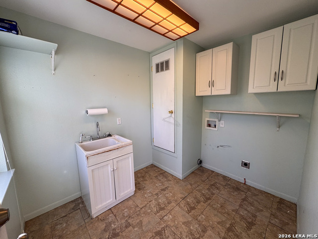 325 Hickman Property Photo 16