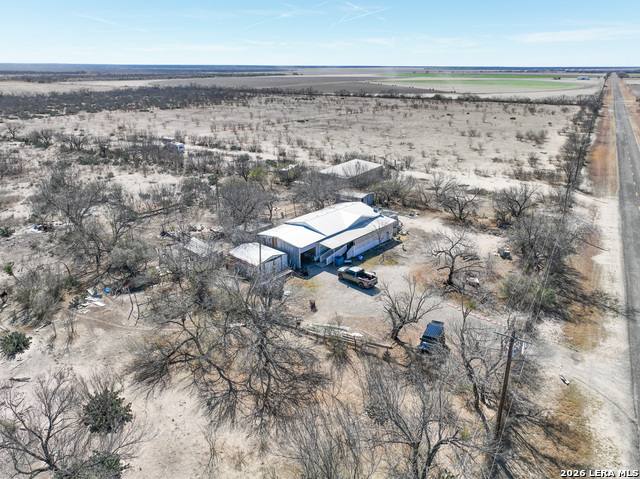 793 Fm 1986 Property Photo 14