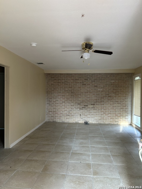 501 E Bowie Property Photo 8
