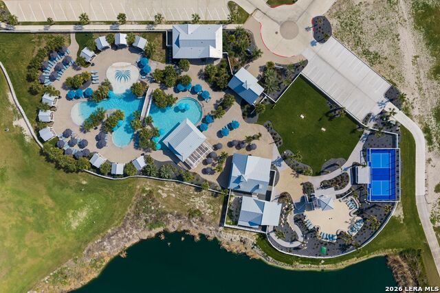 426 Horse Tail Property Photo 10