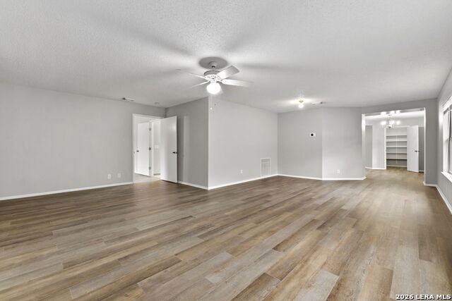 9327 Claret Property Photo 4
