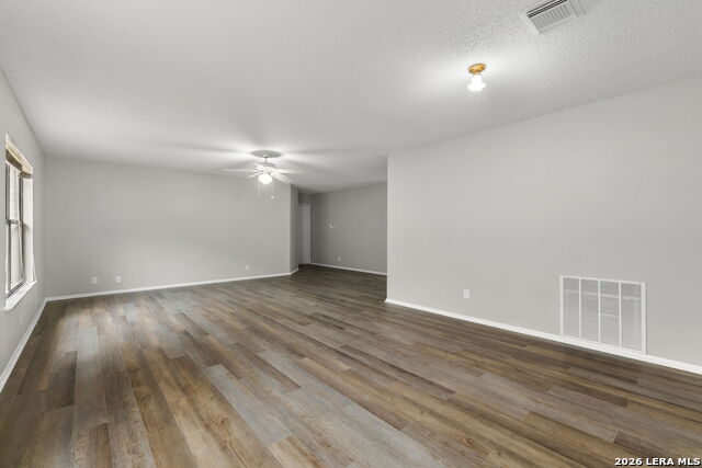 9327 Claret Property Photo 7