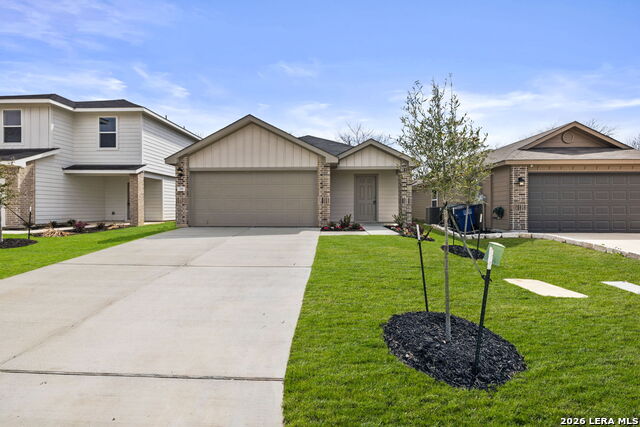 718 Jennifer Way Property Photo 1