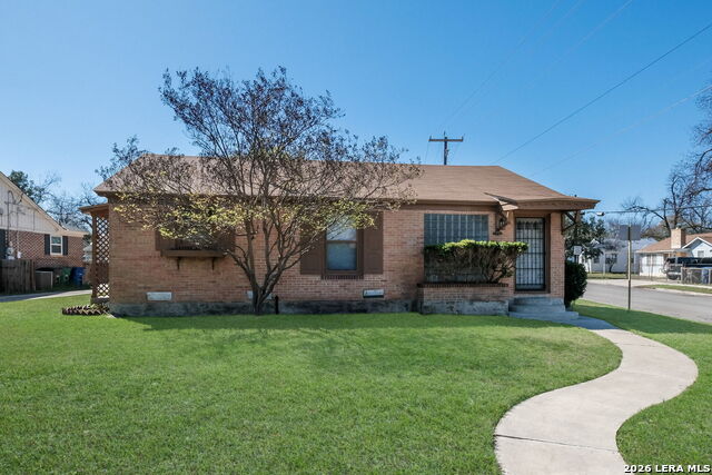1902 Schley Ave Property Photo 1