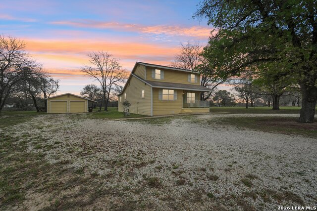 802 Eagle Creek Property Photo 3