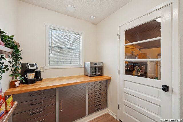 802 Eagle Creek Property Photo 17