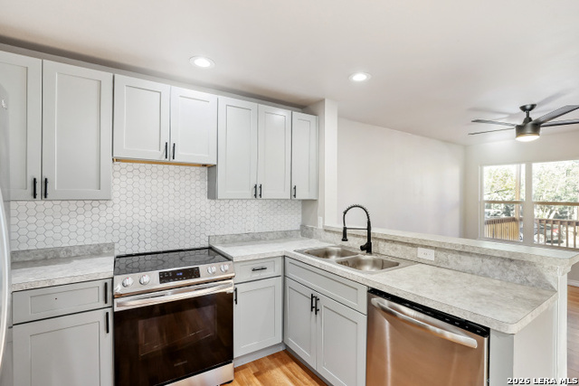 323 Moselle Property Photo 7