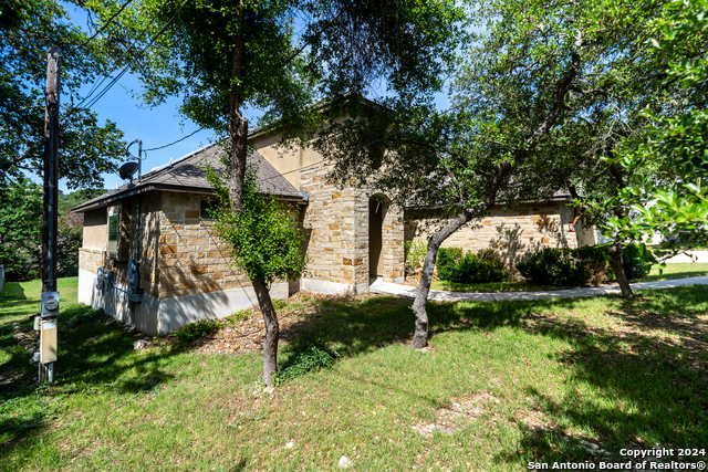 25719 Green River Drive Property Photo 2