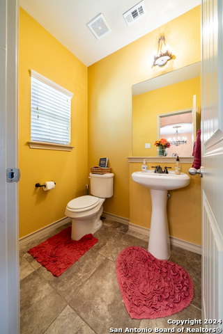 25719 Green River Drive Property Photo 9