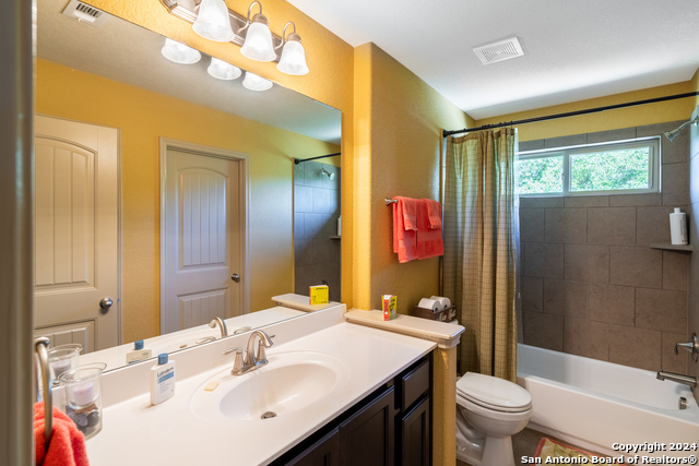 25719 Green River Drive Property Photo 37