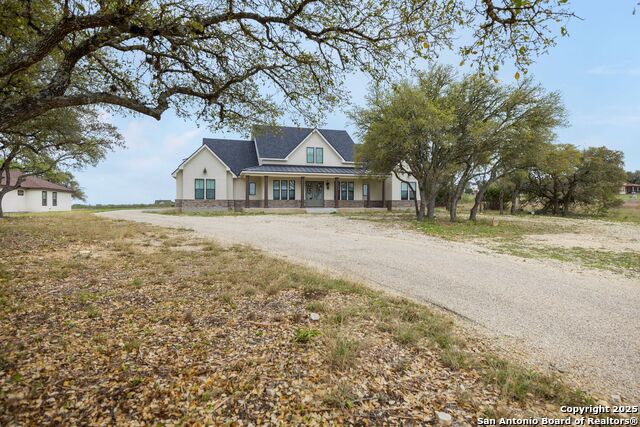 1062 Lariat Property Photo 1