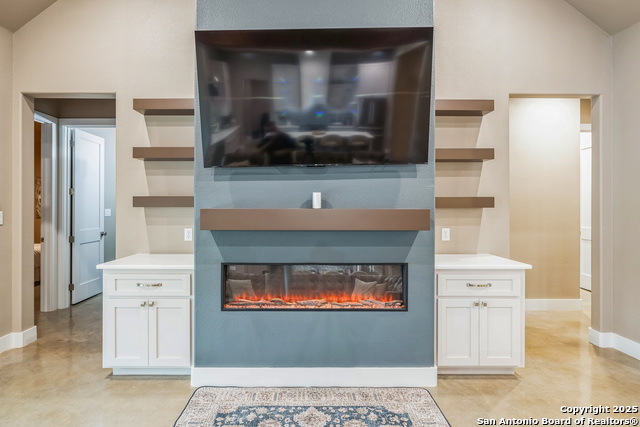 1062 Lariat Property Photo 6