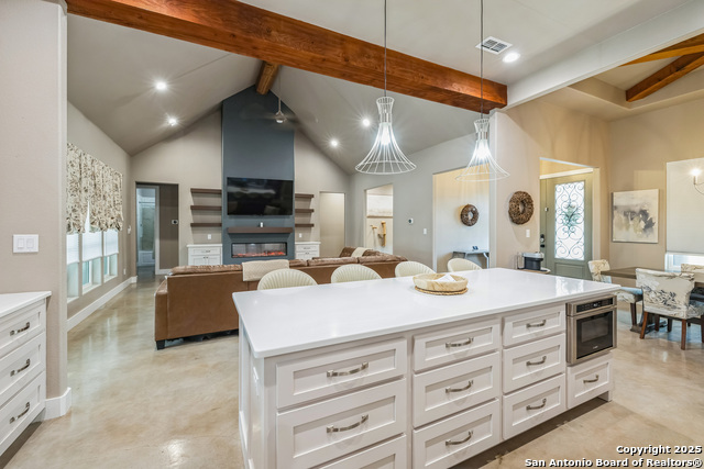 1062 Lariat Property Photo 14