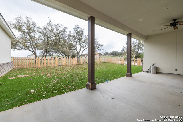1062 Lariat Property Photo 32