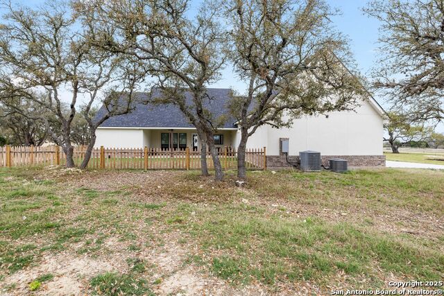1062 Lariat Property Photo 34