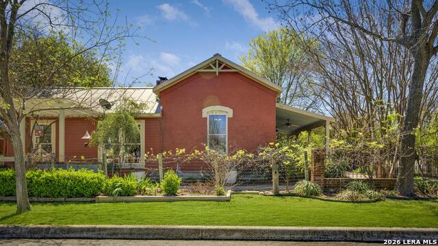 101 Landa Property Photo 6