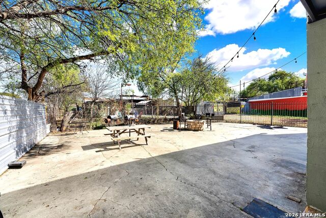 4219 Culebra Rd Property Photo 19