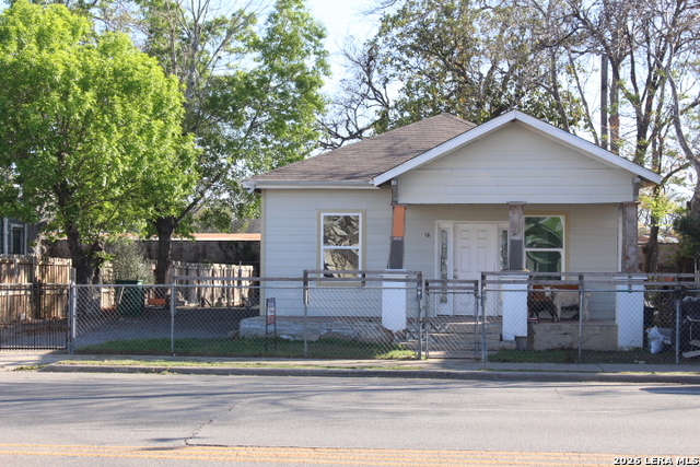 830 Steves Ave Property Photo 1