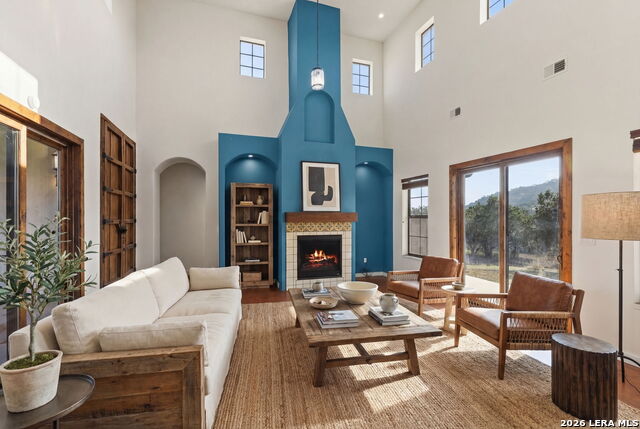 217 Saddle Wood Property Photo 6