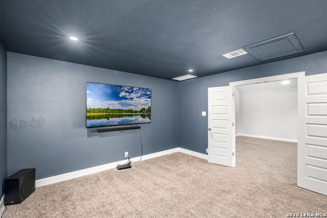 240 Bamberger Property Photo 18