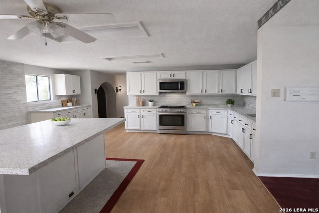 3919 Creek Spg Property Photo 12