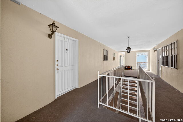 6718 Callaghan Rd Property Photo 4