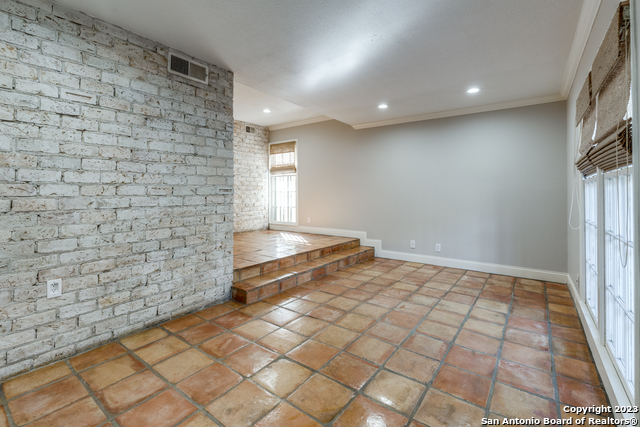 66 Brees Blvd Property Photo 9
