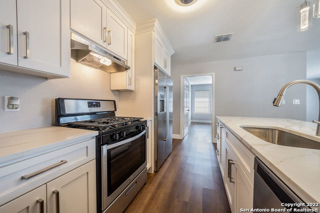 810 E Euclid Ave Property Photo 10