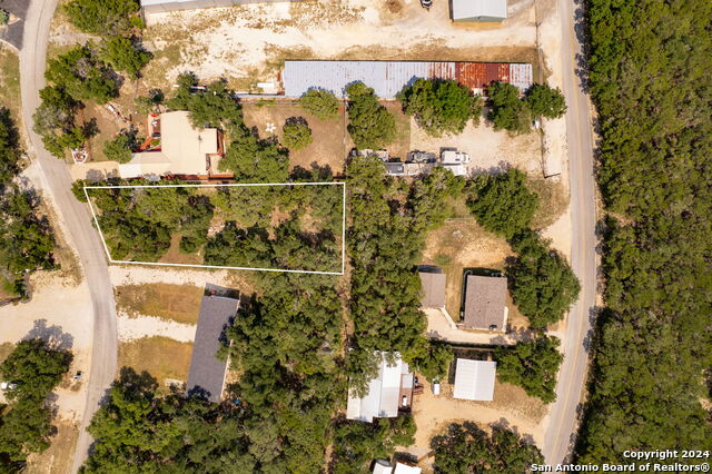1381 Hillcrest Frst Property Photo 4
