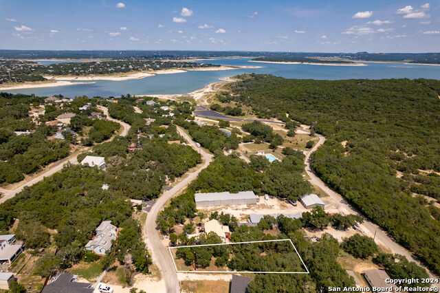 1381 Hillcrest Frst Property Photo 6