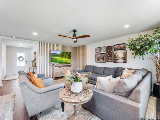 22607 Green Jacket Property Photo 6