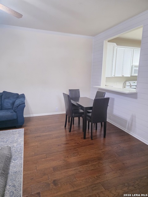 2606 Grayson Property Photo 5