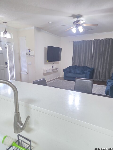 2606 Grayson Property Photo 8