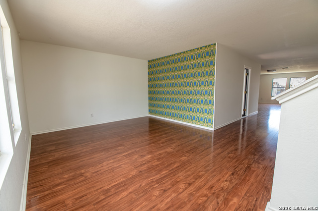 655 Northlake Property Photo 5