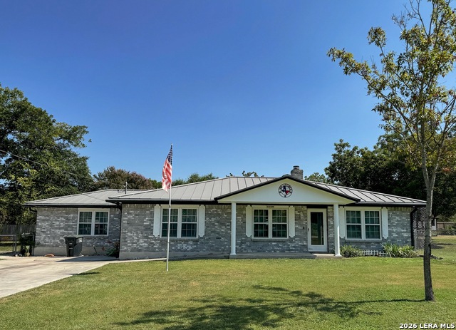 1134 Peach Tree Property Photo 1
