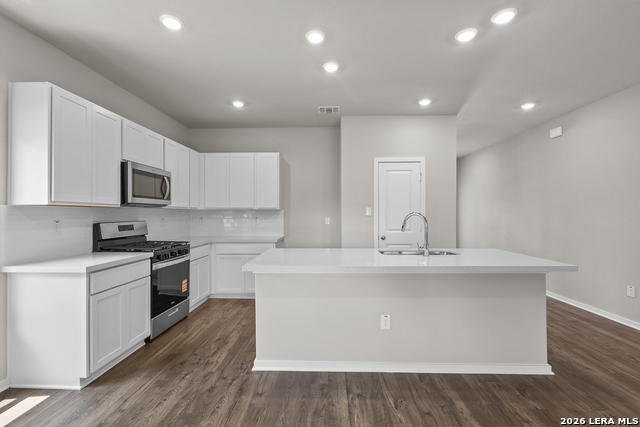 15566 Doublecreek Drive Property Photo 8