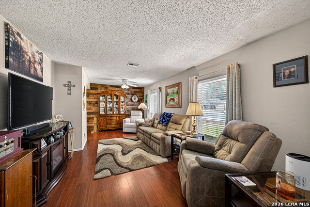 8722 Thatch Property Photo 5