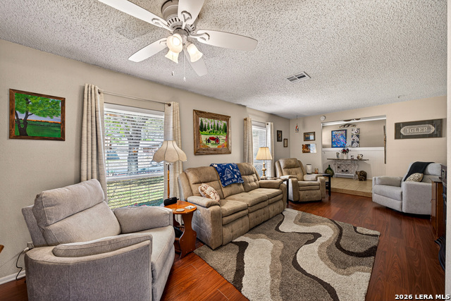 8722 Thatch Property Photo 6