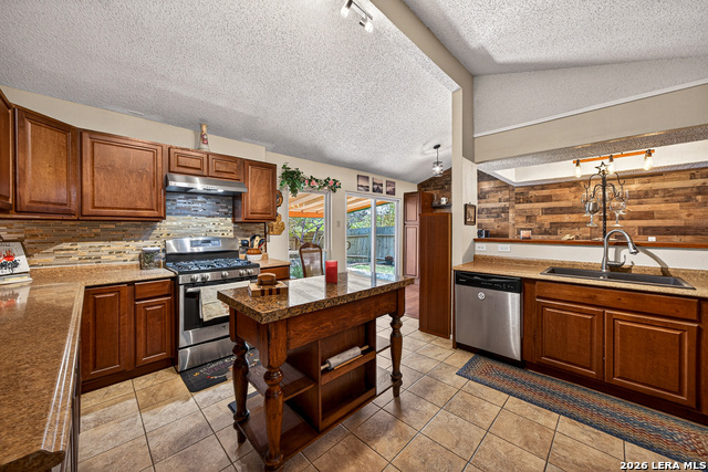 8722 Thatch Property Photo 9