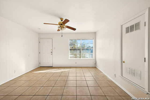 5823 Castle Brook Property Photo 9