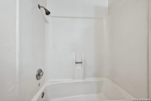5823 Castle Brook Property Photo 20