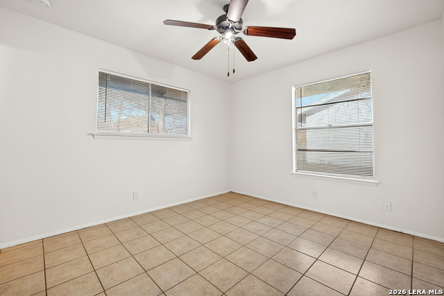 5823 Castle Brook Property Photo 23