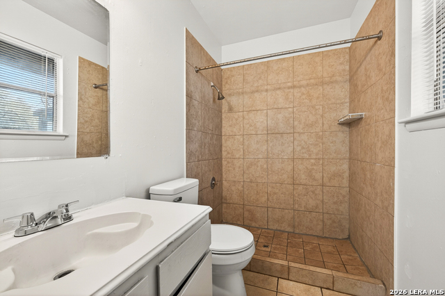 5823 Castle Brook Property Photo 25