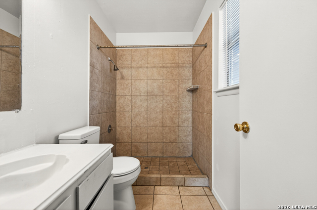 5823 Castle Brook Property Photo 26