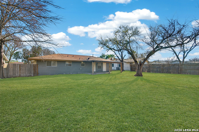 5823 Castle Brook Property Photo 33