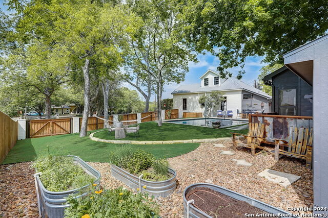 109 W Evergreen St Property Photo 49