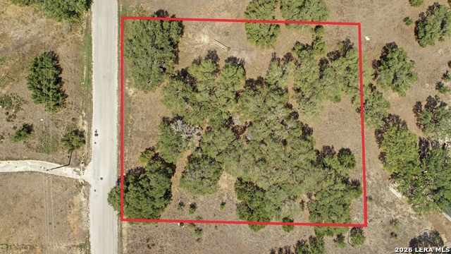 107 S Calvin Barrett Property Photo 2
