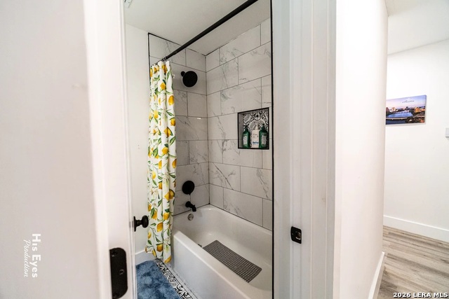 7500 Rio Property Photo 4