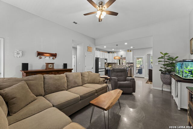 221 Sandy Mountain Property Photo 6